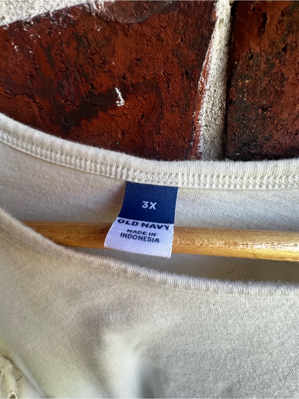 Old Navy Cream Puff-Sleeve Eyelet Tunic - Picture 3 of 3